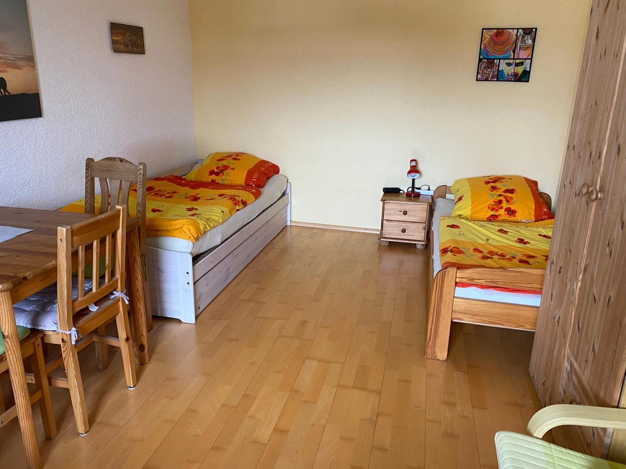 Ferienzimmer Oelhaf Zimmer In Gelb Self Check-In Mit Key-Tresore Wilhelmsdorf  Exteriör bild